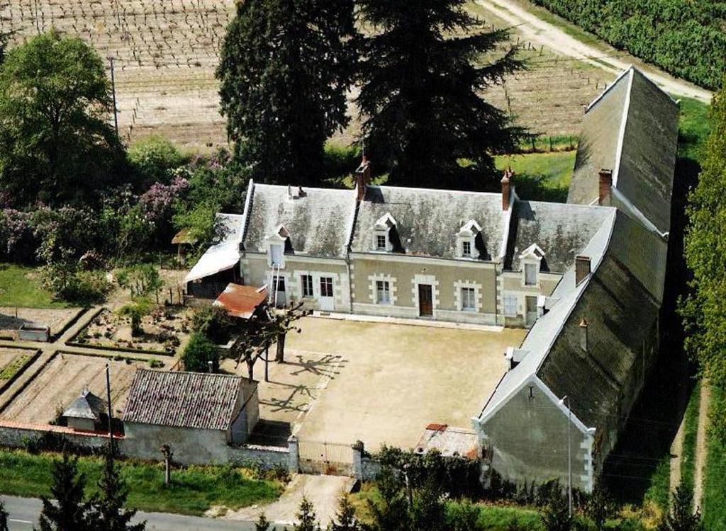 Chambres Et Tables D'Hotes Le Voriou Couddes Exterior photo